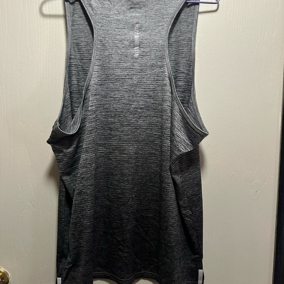 BCG Men's Gray to Black Gradient Athletic Tank Top - Size Medium - Racerback - Picture 3 of 16
